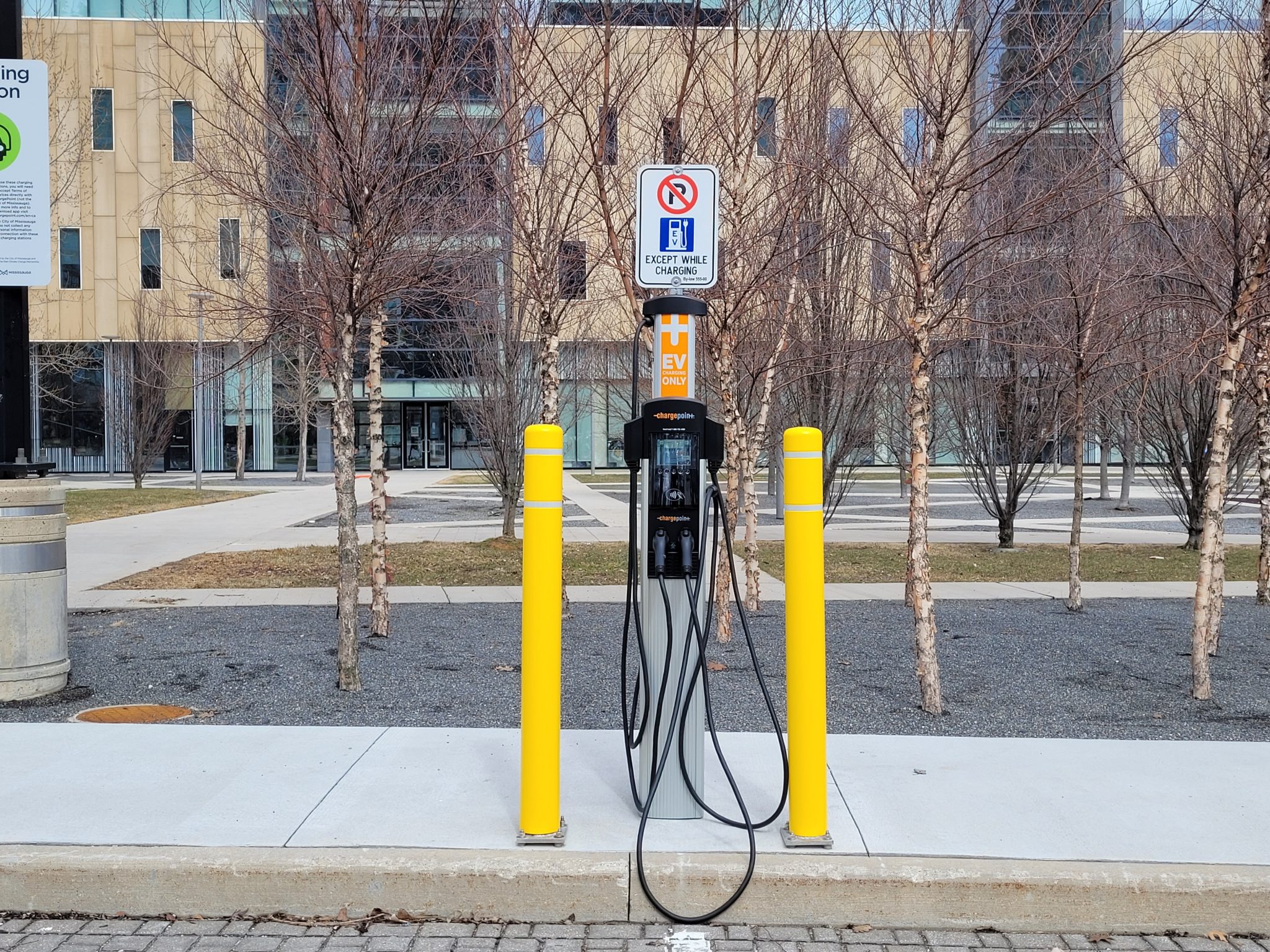Charging Ahead Mississauga Ups its Game with Public Electric Vehicle