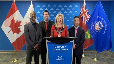 Mayor Bonnie Crombie and fellow Councillors take the podium for an update around Mississauga independence.